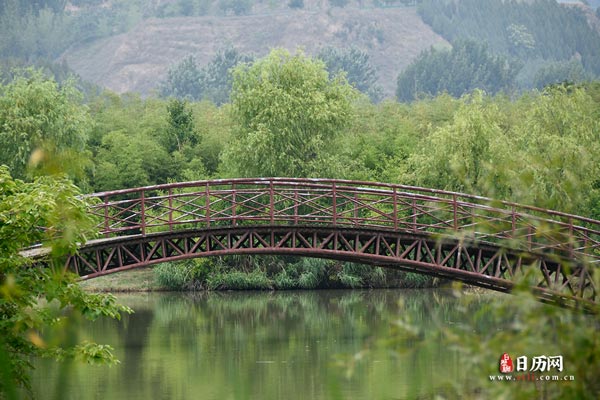 自然风景拱形桥