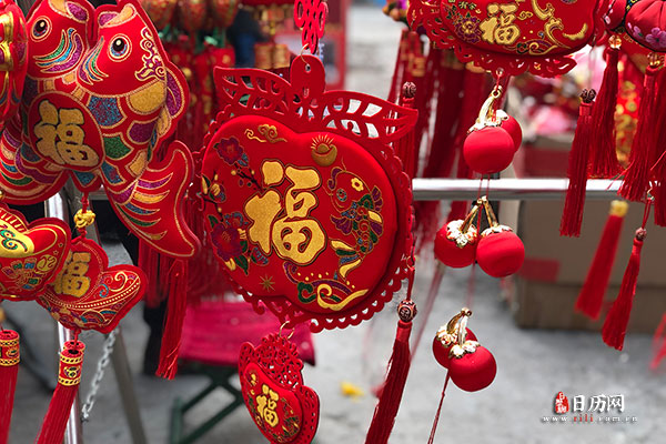 大年跟小年的传说