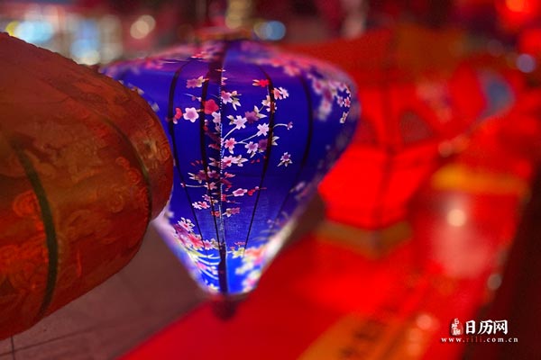 2021年元宵节是法定假日吗