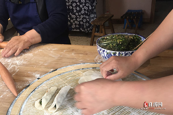 立春吃春饼的寓意，立春为什么要吃春饼