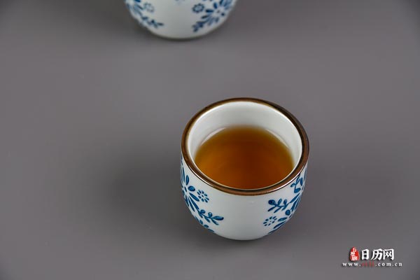 茶道茶汤泡茶茶艺茶叶雄黄酒--