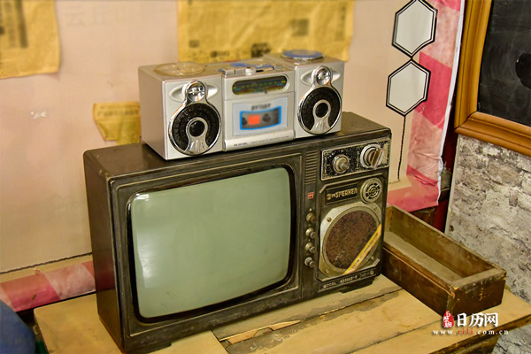 电器老式电视机