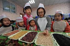 2016年幼儿园腊八节活动策划 幼儿园腊八节活动主题