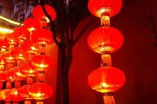 元宵节挂灯笼的由来 元宵节挂灯笼来历是什么