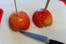 感恩节苹果贺卡手工制作 感恩节胶带爱心卡片手工制作方法