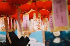 元宵节为什么要猜灯谜 元宵节为什么要看花灯