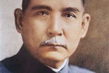 孙中山哪年逝世的